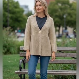 Elena Solano Gold Women's Sweater Large